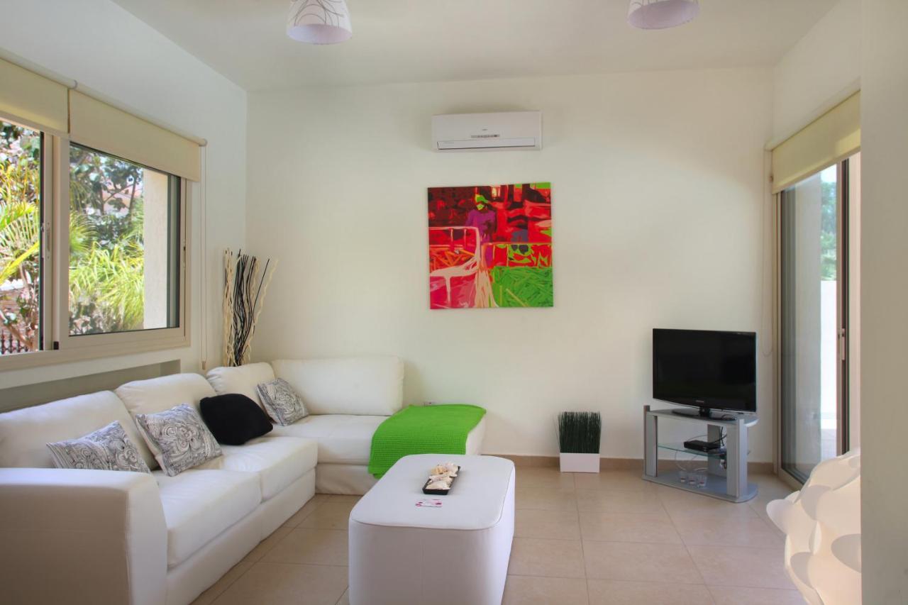 Protaras Villa Michelle 9 エクステリア 写真